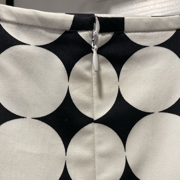NWOT - Kasper White & Black Large Polka Dot Fully Lined Straight Skirt - Sz 12P - Picture 11 of 13